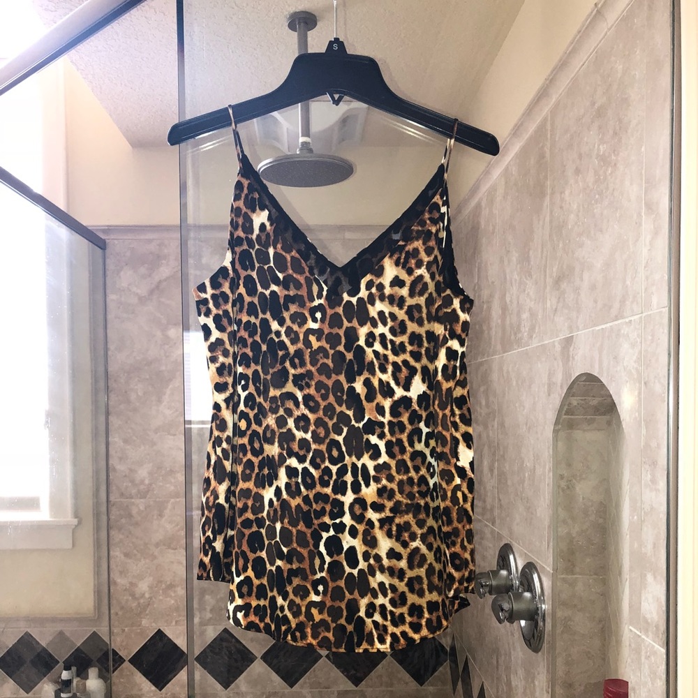 NWT Express Downtown Cami
